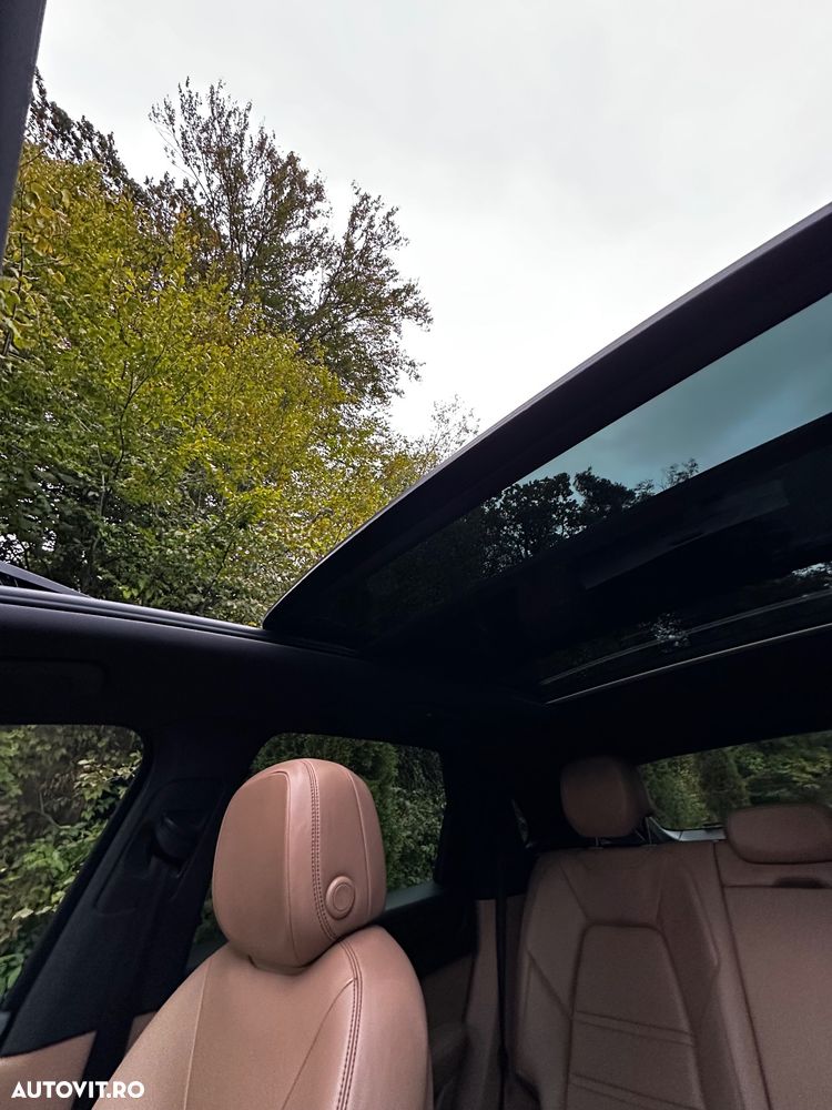 Porsche Cayenne - 24