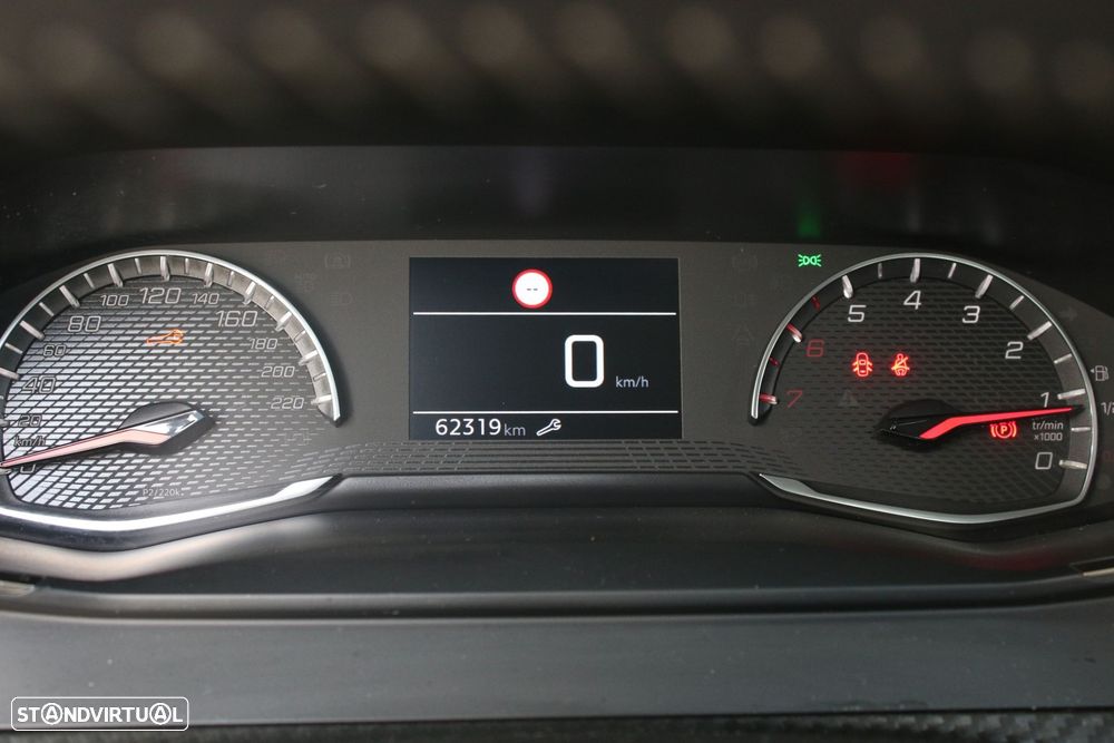 Peugeot 208 1.2 PureTech Allure - 22