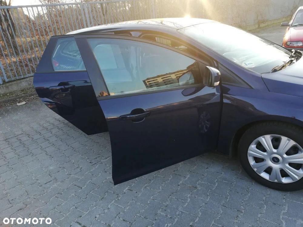 Ford Focus 1.6 TDCi ECOnetic 99g Start-Stopp-System SYNC Edition - 6