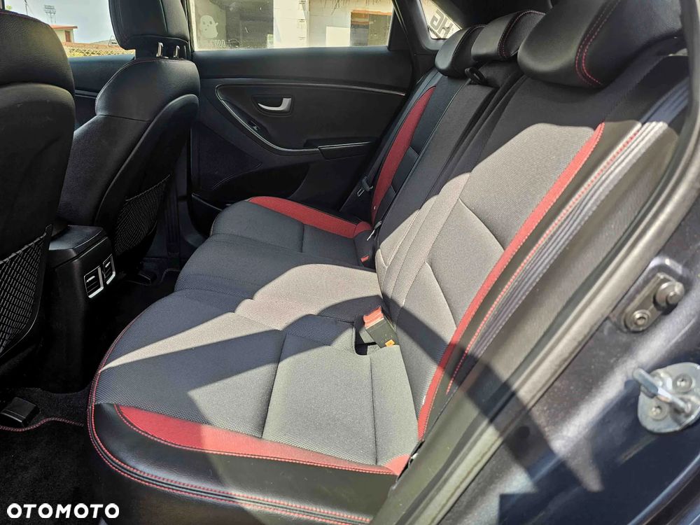 Hyundai i30 1.6 T GDI Turbo - 19