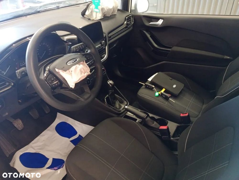 Ford Fiesta 1.1 S&S TREND - 9