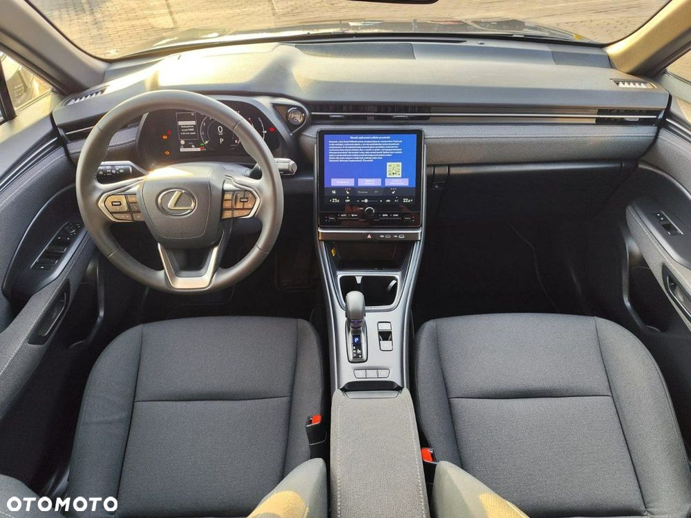 Lexus LBX 1.5 Hybrid - 11