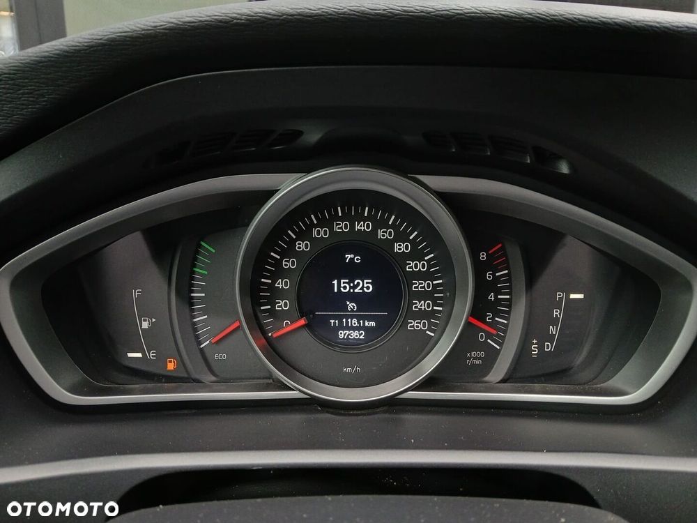 Volvo V40 T3 Drive-E Dynamic Edition - 25