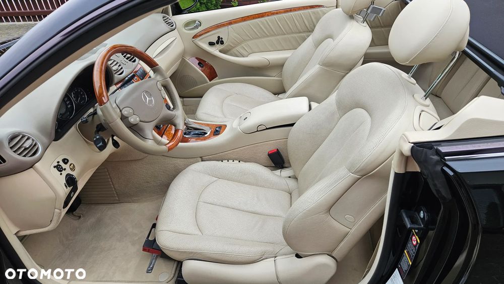 Mercedes-Benz CLK 320 - 4