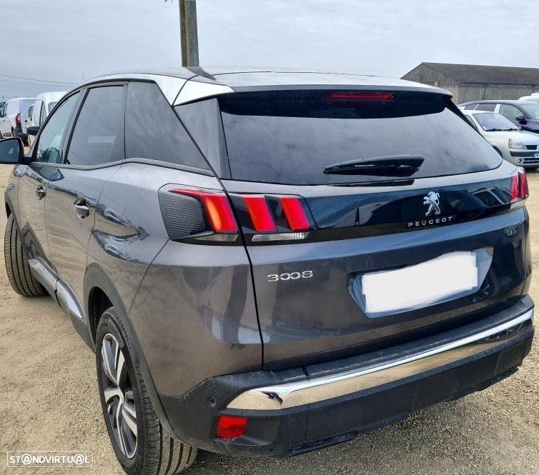 Peugeot 3008 1.2 PureTech Allure Pack EAT8 - 4