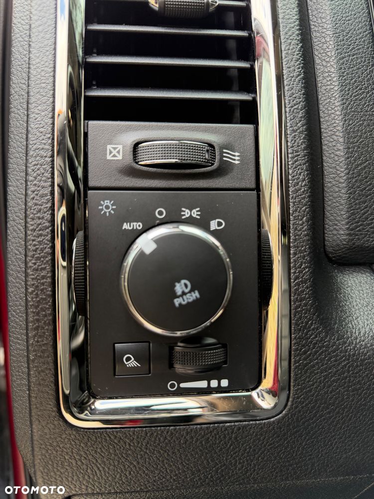 Dodge RAM 5.7 4x4 - 19