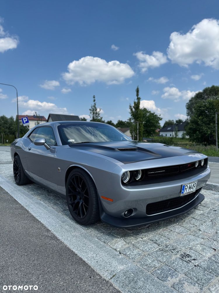 Dodge Challenger - 3