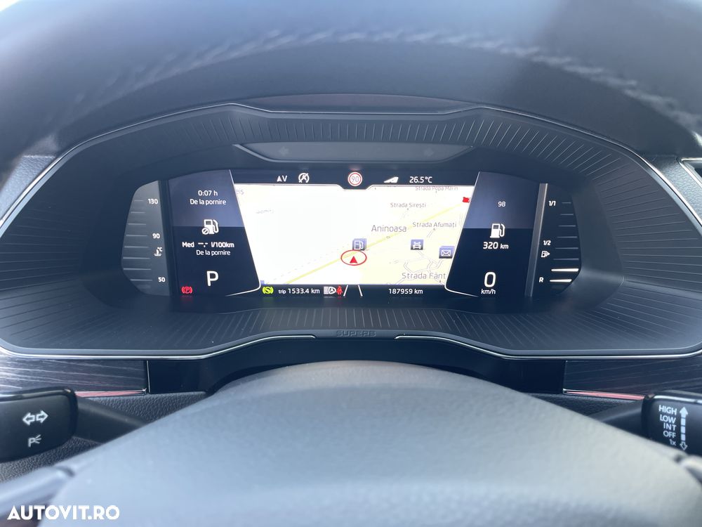 Skoda Superb 2.0 TDI DSG Selection - 39