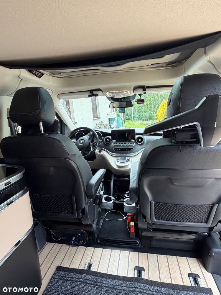 Mercedes-Benz Klasa V 300 d 4-Matic Exclusive 9G-Tronic (d³ugi) - 18