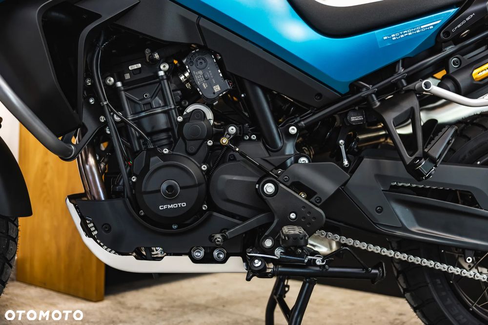 CFMoto 800MT Explore - 11