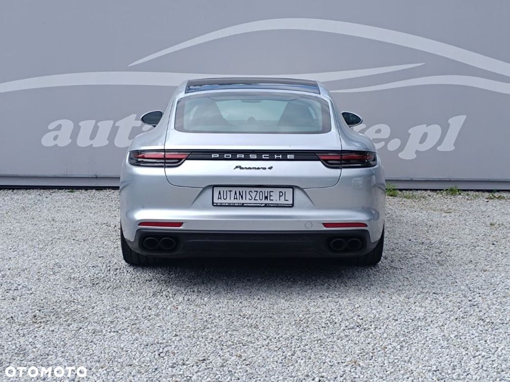 Porsche Panamera - 3