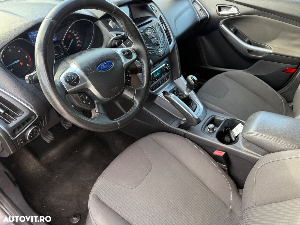 Ford Focus - 7