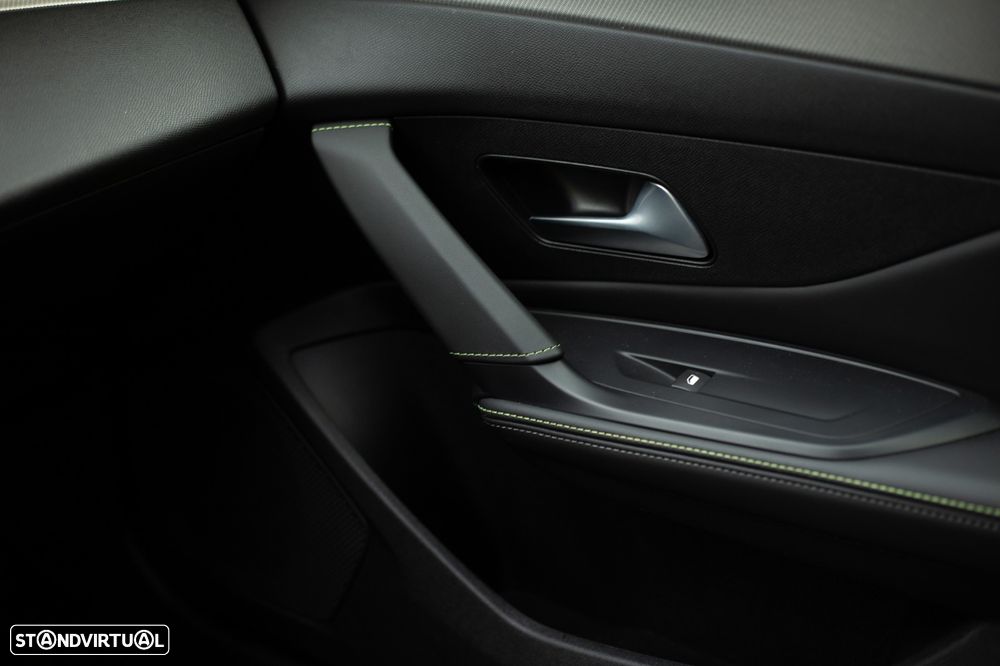 Peugeot 408 225 e-EAT8 GT - 22