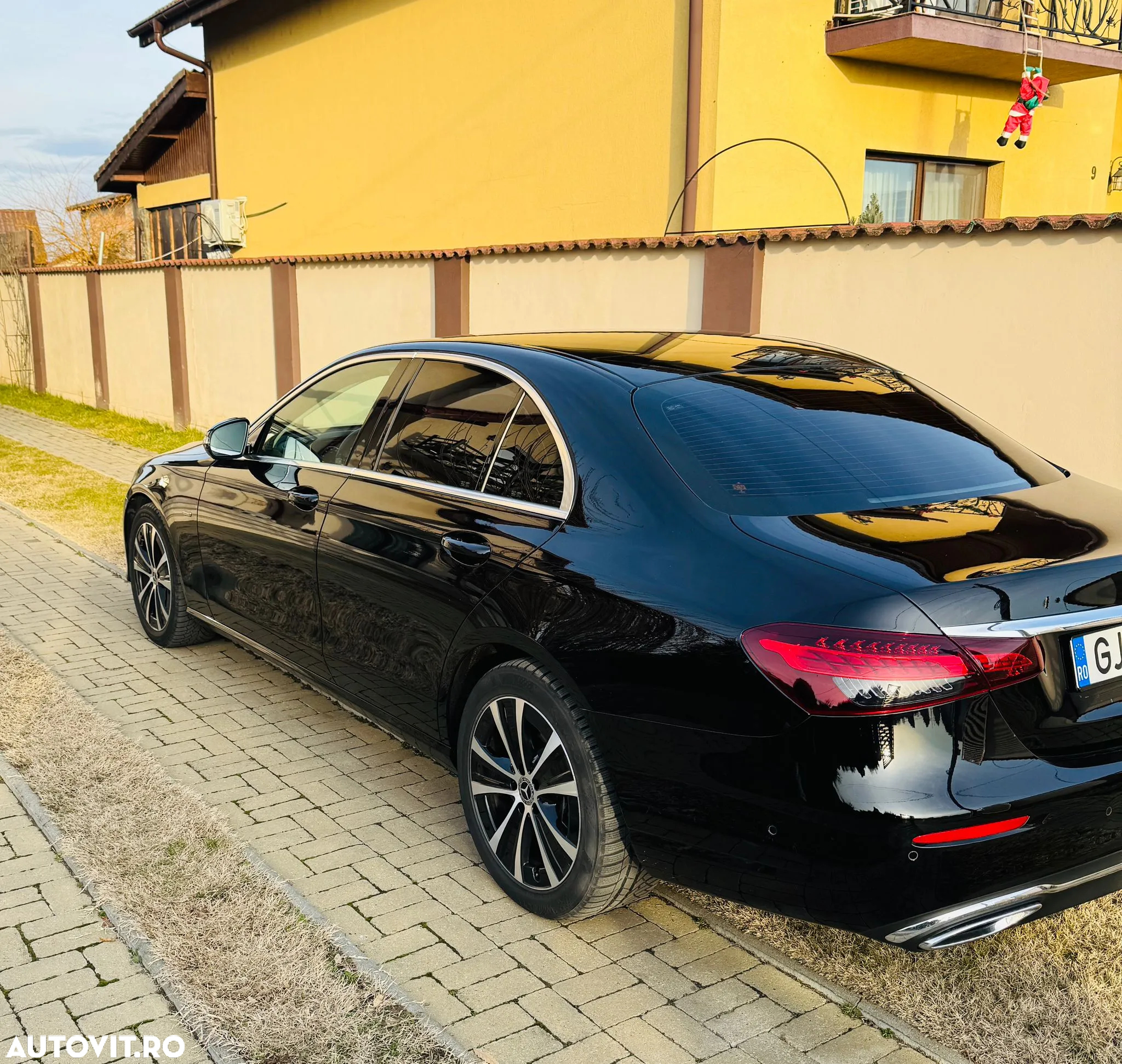 Mercedes-Benz E - 15