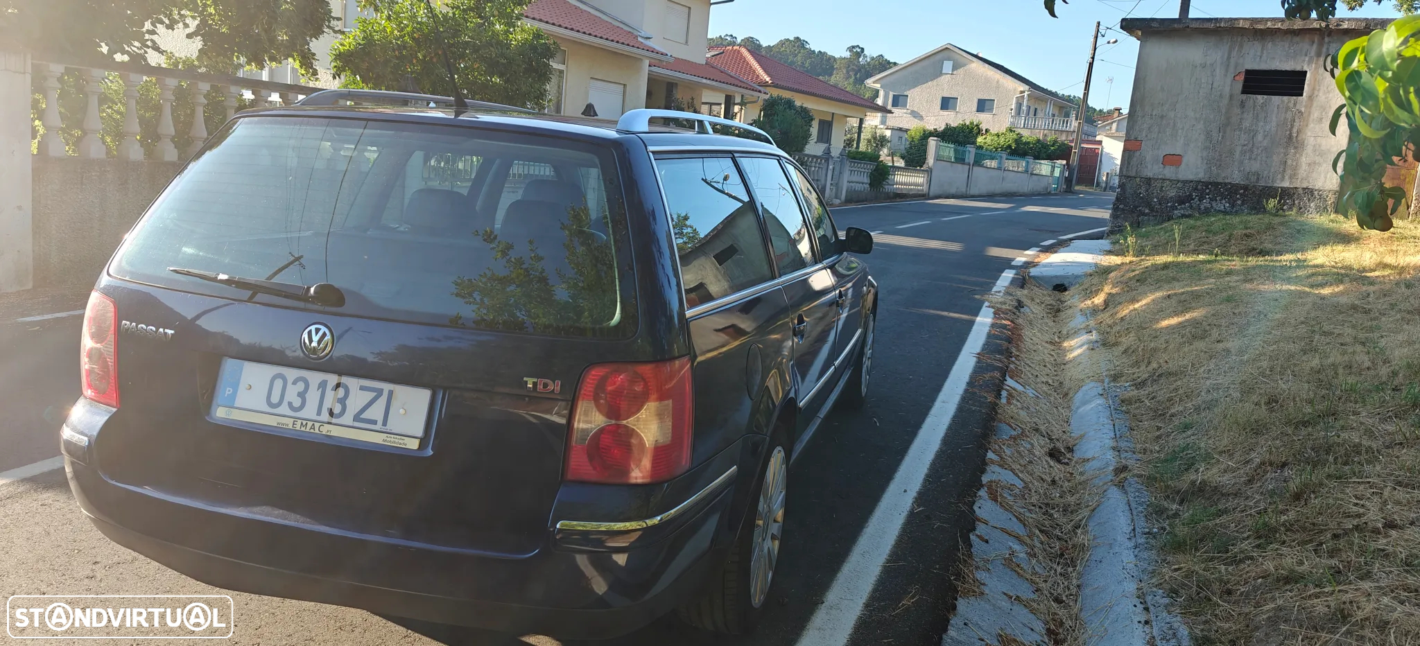VW Passat Variant 1.9 TDi Highline - 4