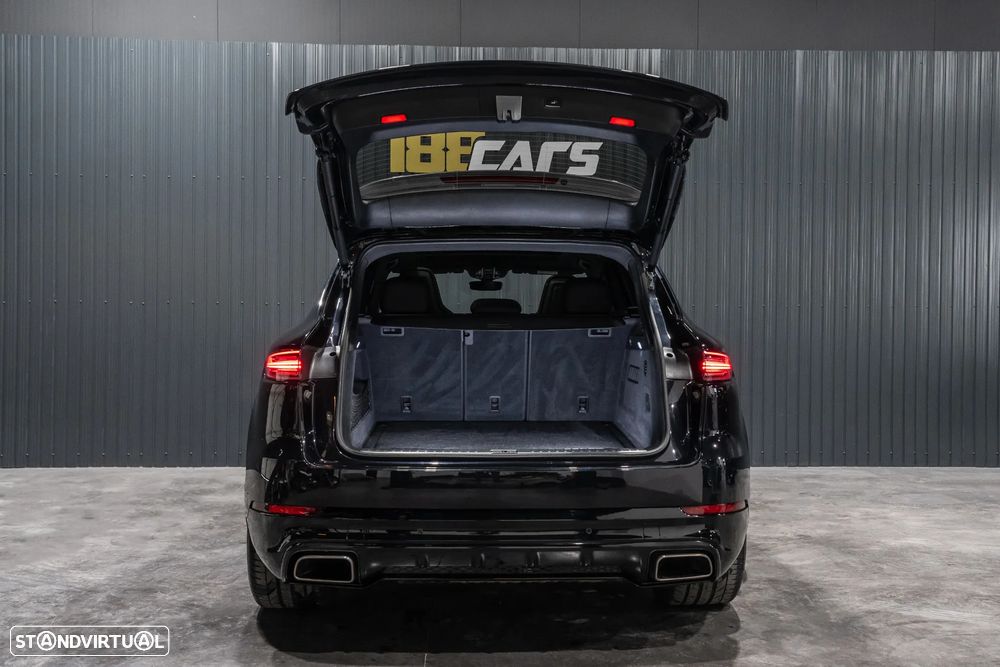 Porsche Cayenne Platinum Edition - 56