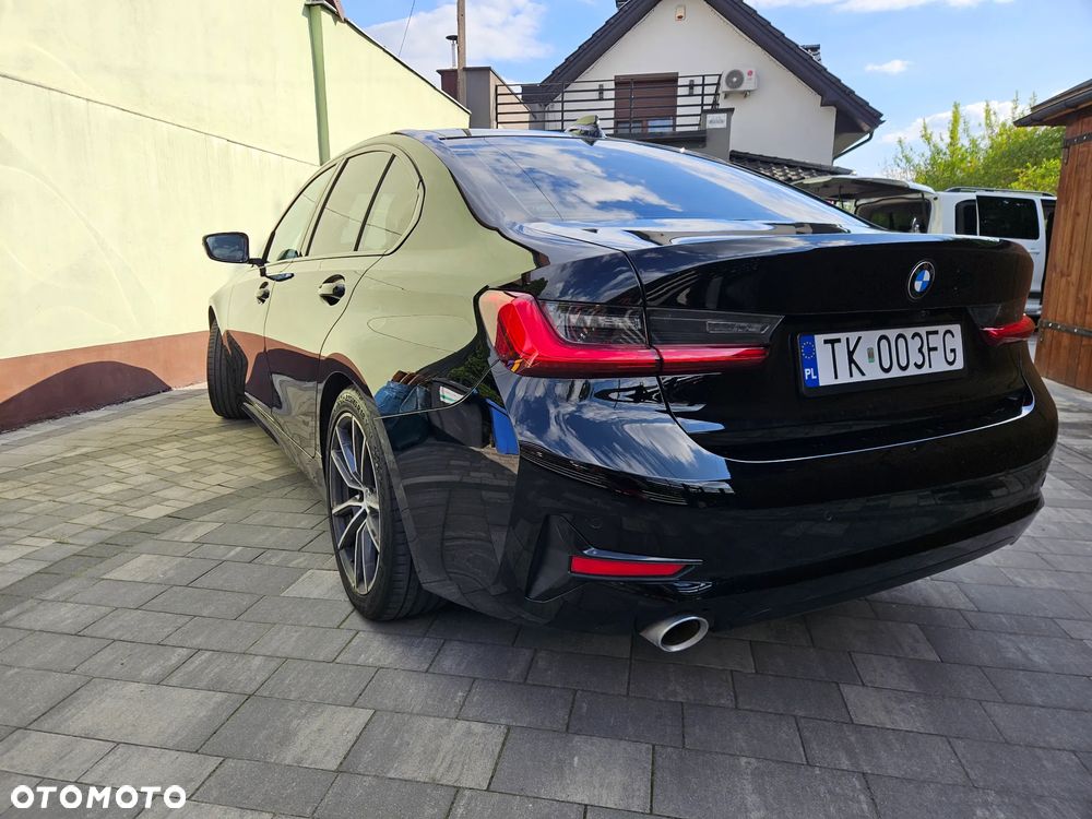 BMW Seria 3 320i Advantage sport - 2