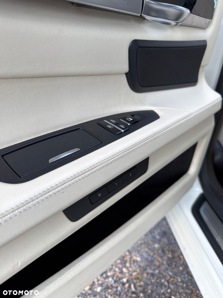 BMW Seria 7 760Li - 17