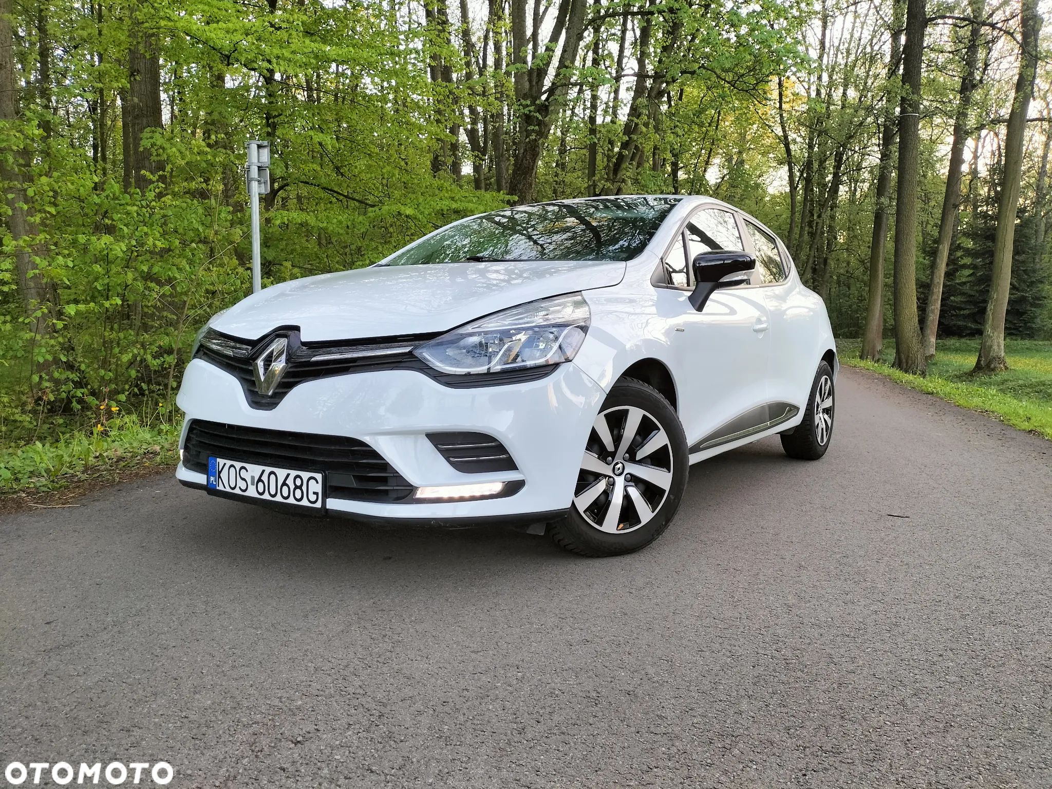 Renault Clio 1.2 16V 75 Life - 1
