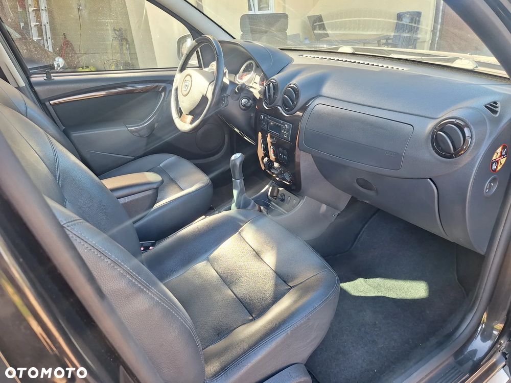 Dacia Duster 1.6 16V 4x2 Prestige - 8