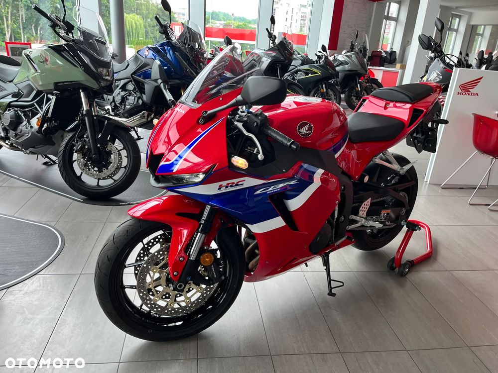 Honda CBR - 7