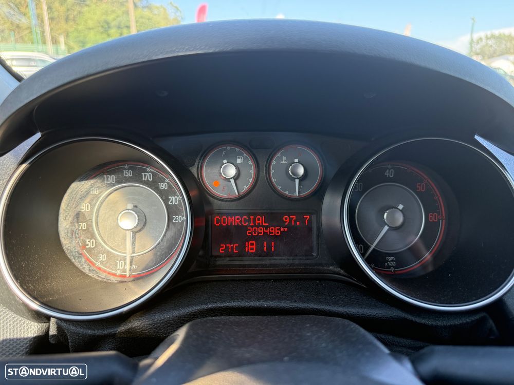 Fiat Punto 1.3 M-Jet Easy S&S - 9