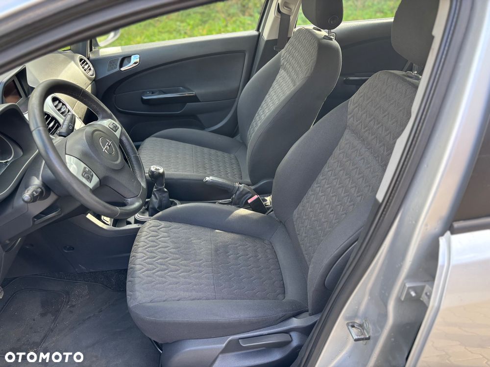 Opel Corsa - 10