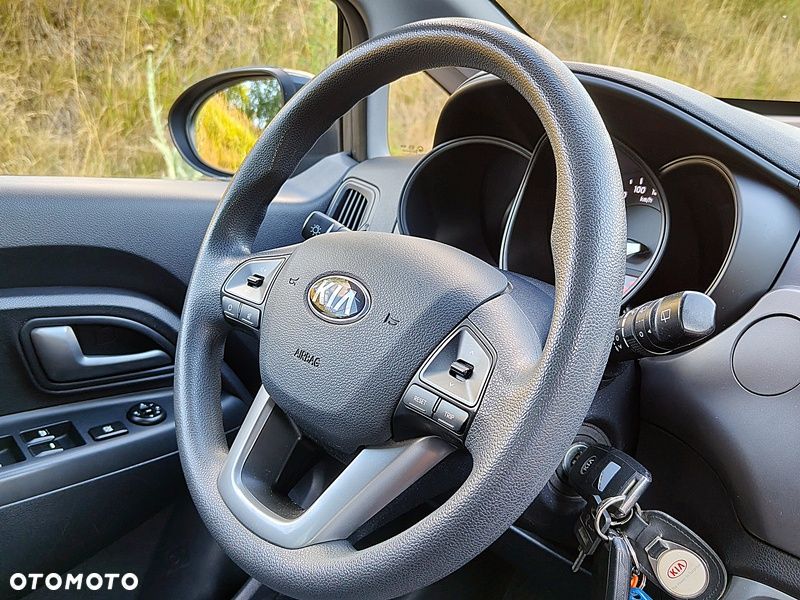 Kia Rio 1.2 Dream-Team Edition - 12