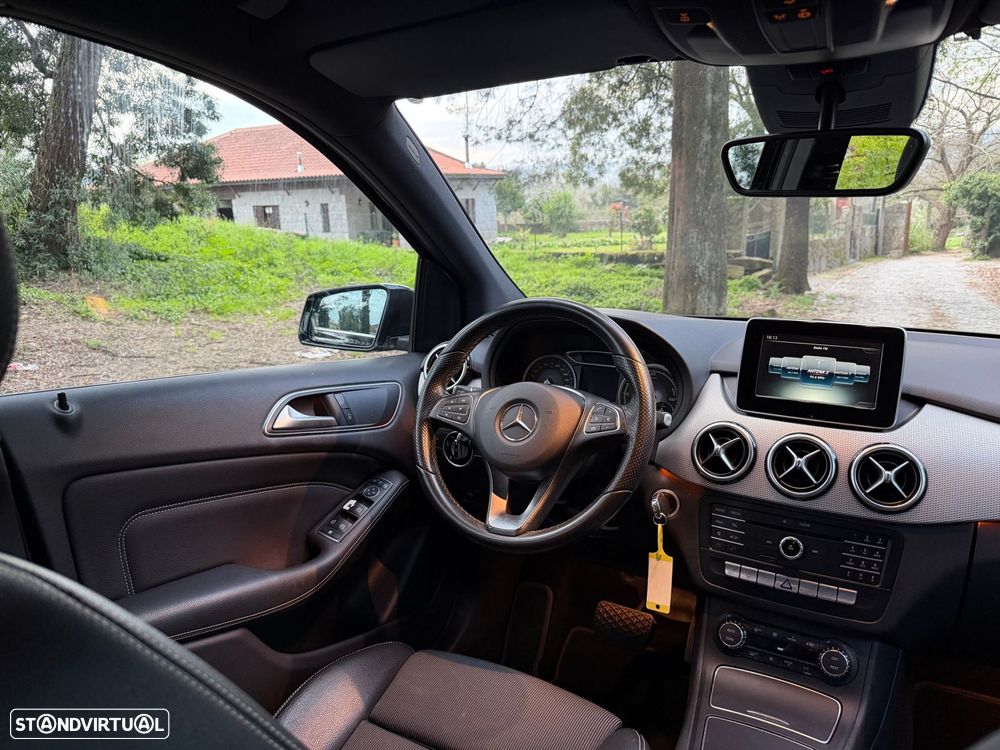 Mercedes-Benz B 250 e Electric Drive - 22