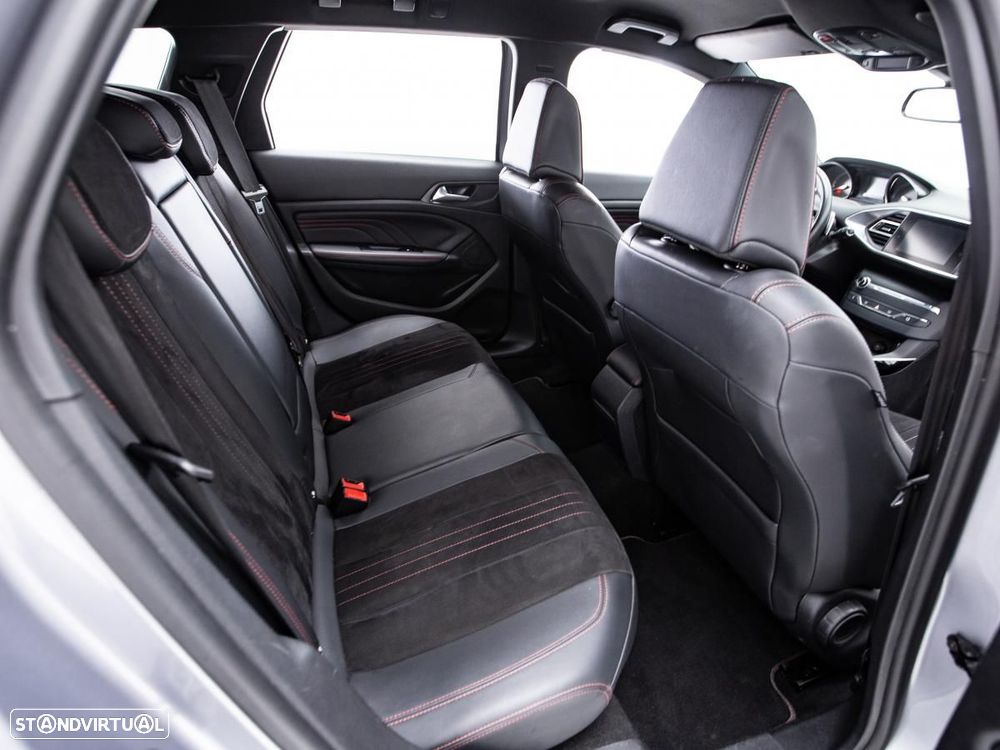 Peugeot 308 SW - 11
