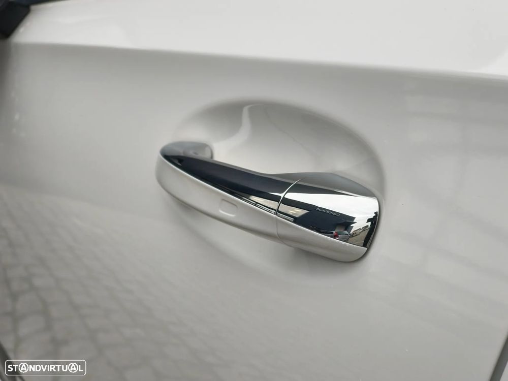 Mercedes-Benz A 250 e - 11