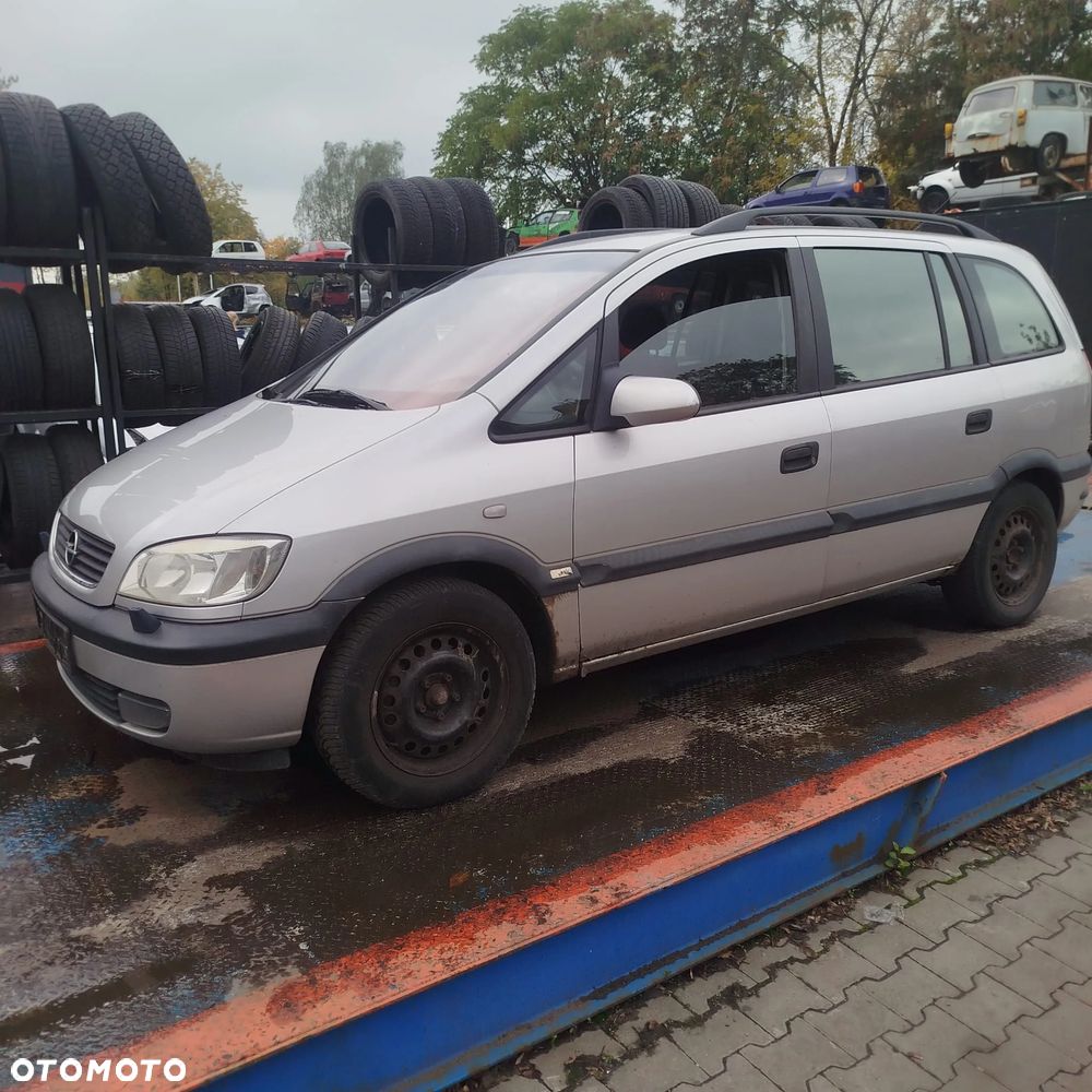 Opel Zafira A na części . - 2
