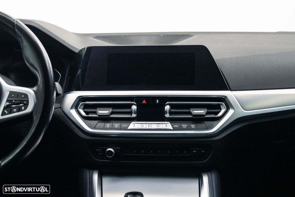 BMW 420 Gran Coupé d Pack M Auto - 16