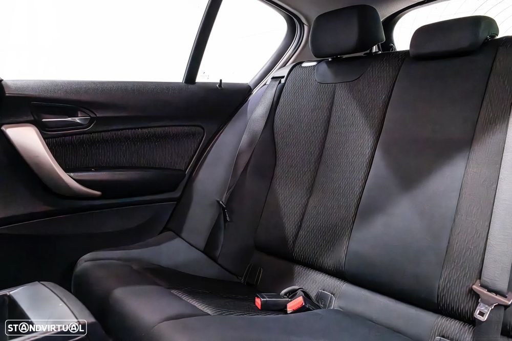 BMW 116 d EfficientDynamics - 11