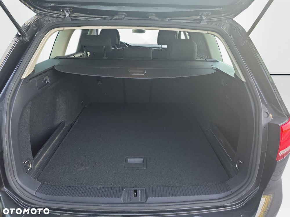 Volkswagen Passat Variant 2.0 TDI BMT Comfortline DSG - 27