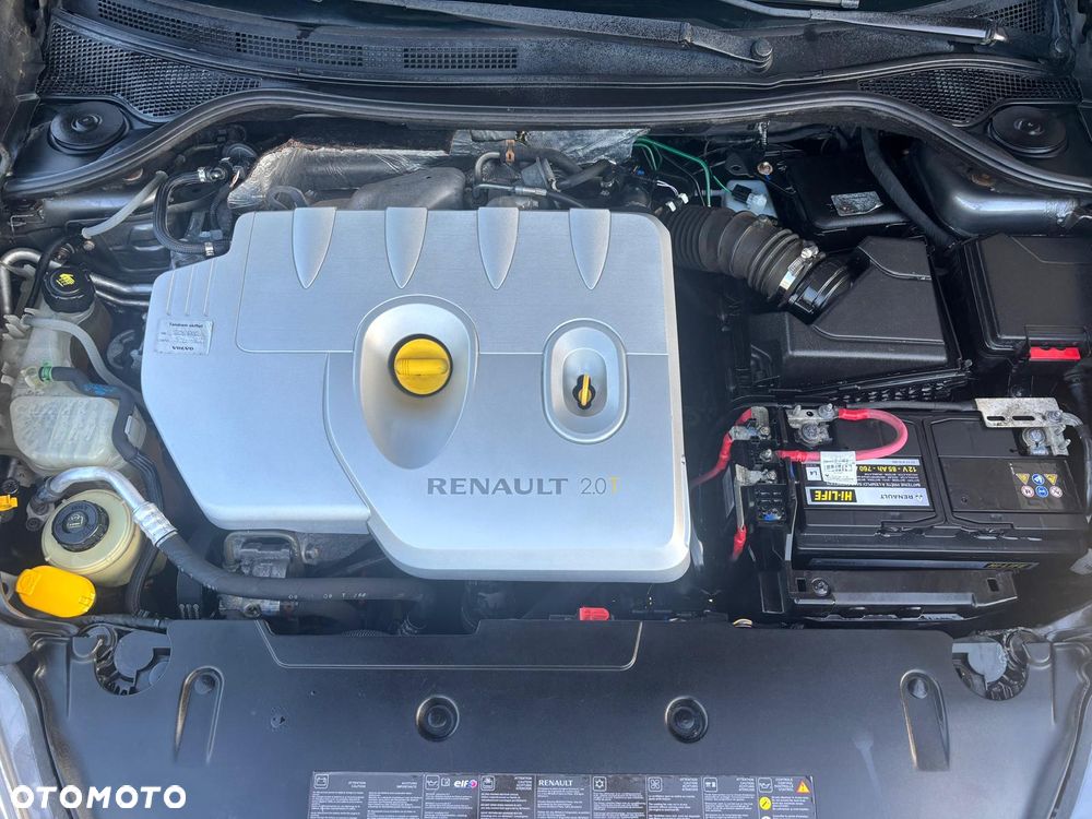 Renault Laguna 2.0T GT - 28