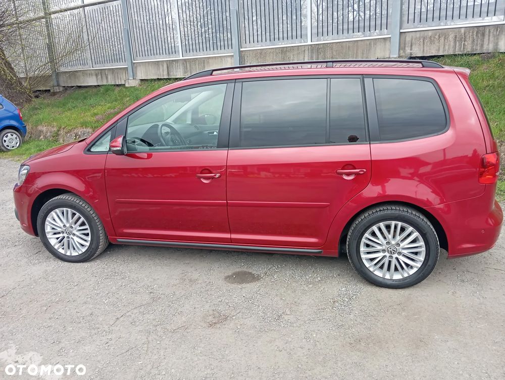 Volkswagen Touran - 8