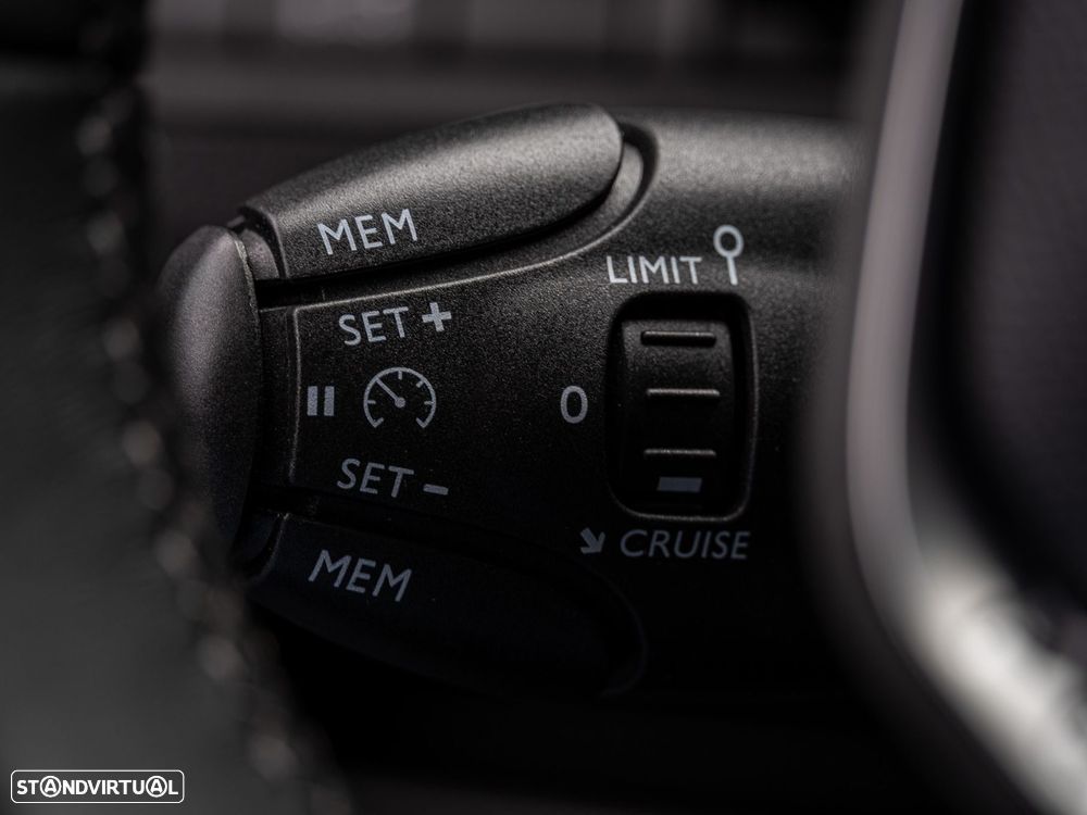 Peugeot 3008 1.5 BlueHDi Allure - 10