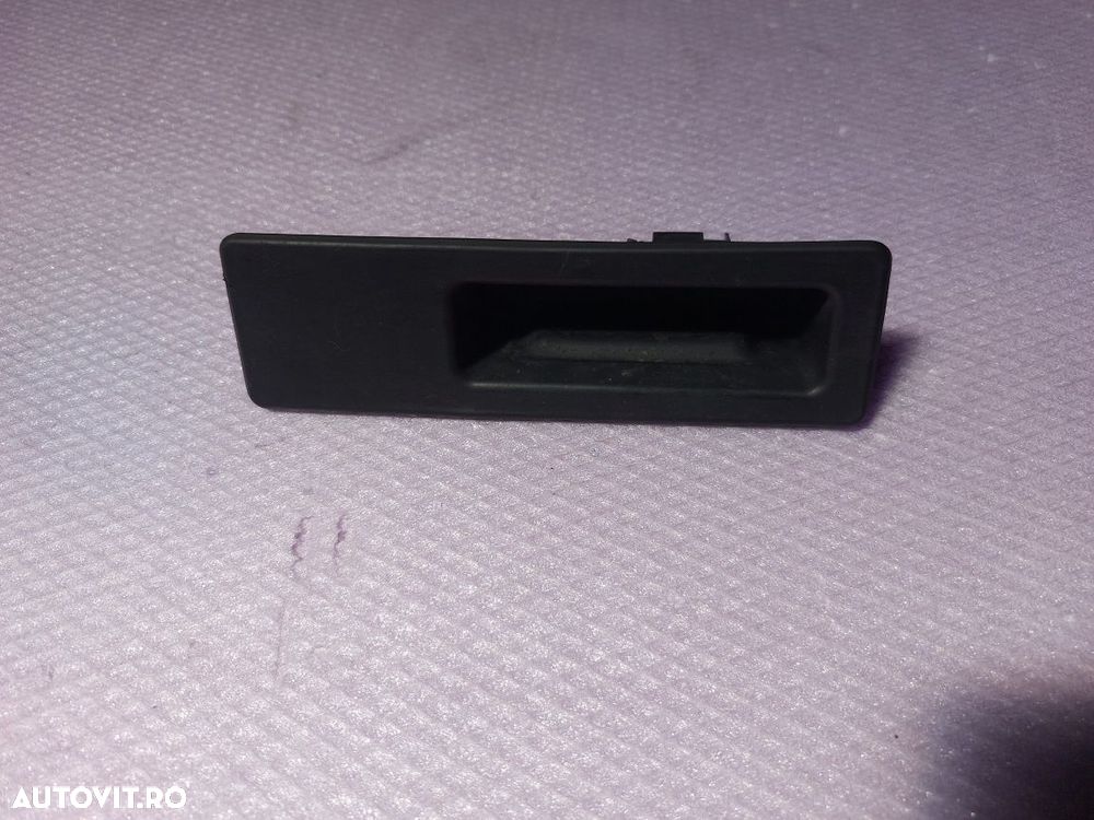 Maner haion portbagaj BMW F10 F11 F30 F31 Cod 108229 - 1