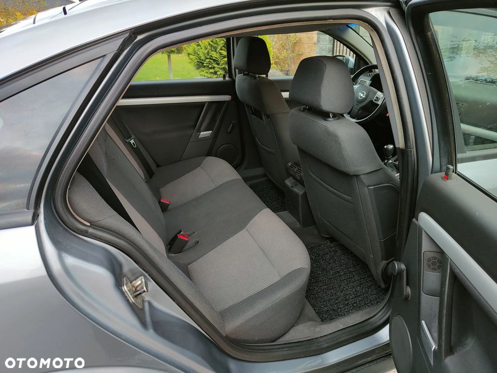 Opel Vectra 1.9 CDTI - 22