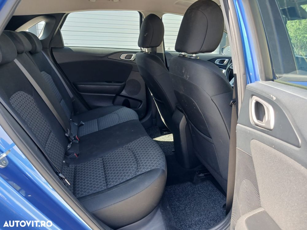 Kia Ceed 1.5 T-GDI Star - 12
