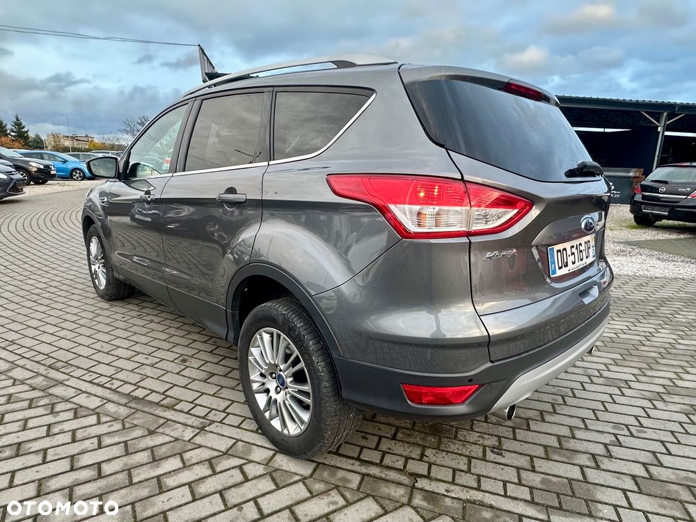 Ford Kuga 2.0 TDCi 2x4 Titanium - 5