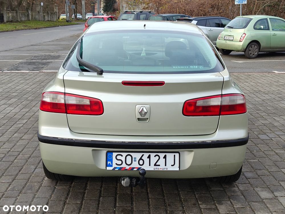 Renault Laguna 1.9 dCi Emotion - 12