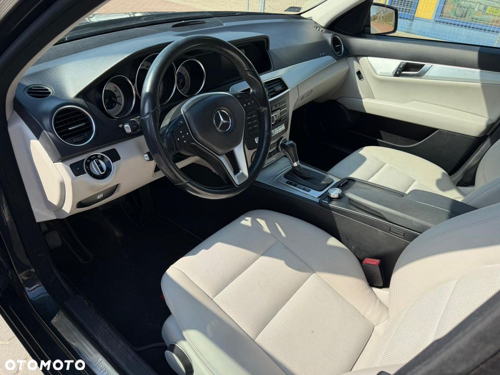 Mercedes-Benz Klasa C - 12