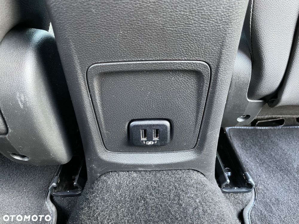 Opel Astra 1.4 T Elite - 17