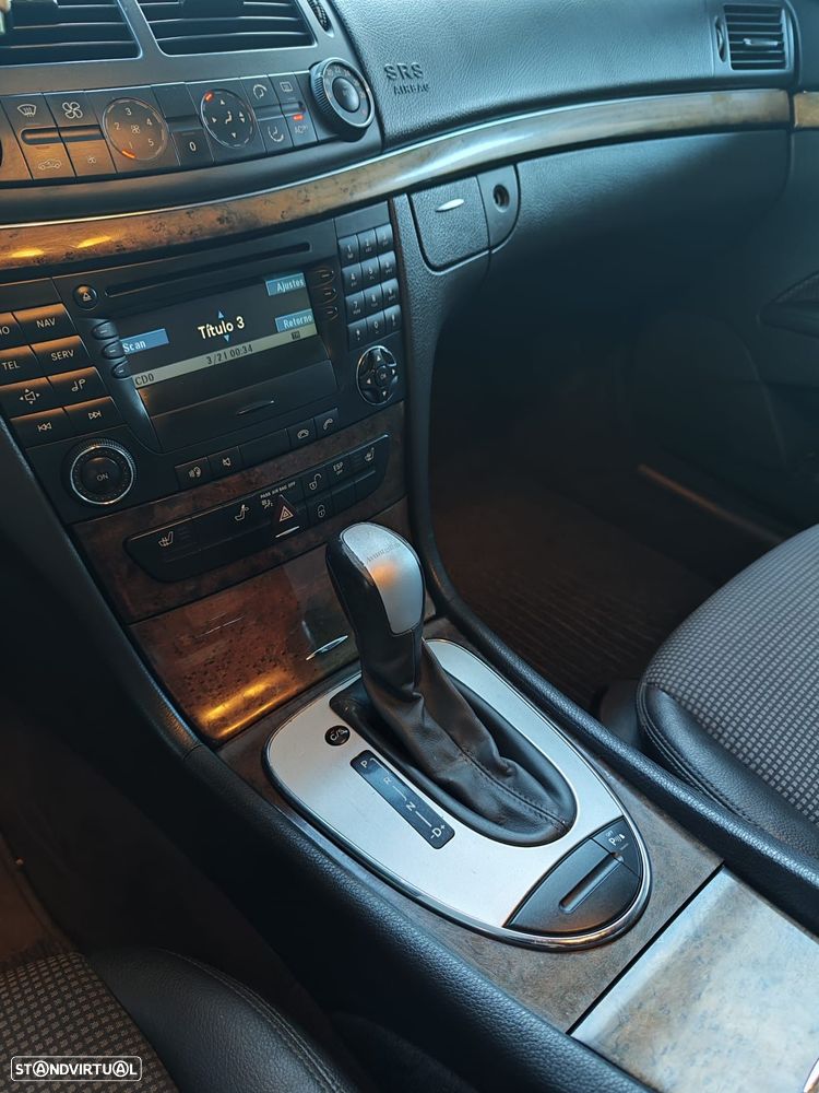 Mercedes-Benz E 220 CDI Avantgarde Aut. - 9