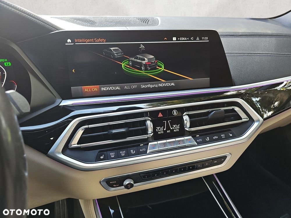 BMW X5 xDrive25d - 23
