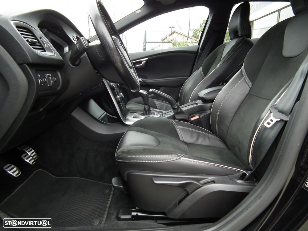 Volvo V40 2.0 D3 R-Design - 12