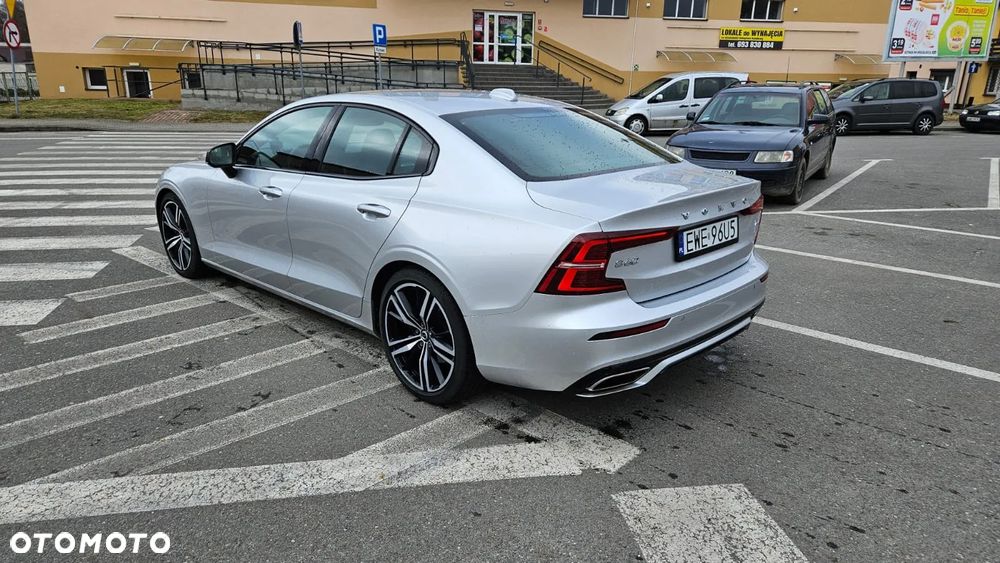 Volvo S60 T4 R-Design First Edition - 5