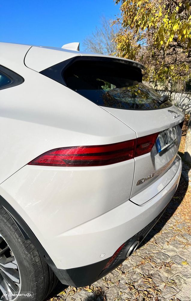 Jaguar E-Pace 2018 photo 5